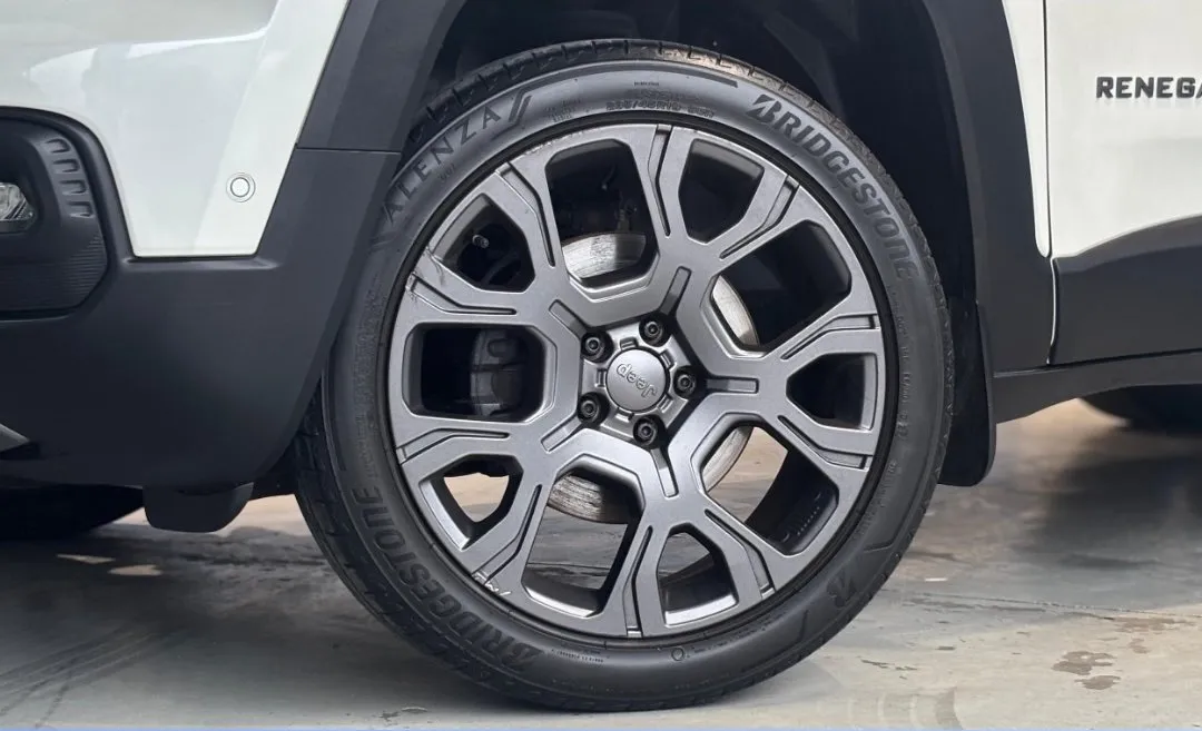 Jeep Renegade 2022, foto 7 de 8