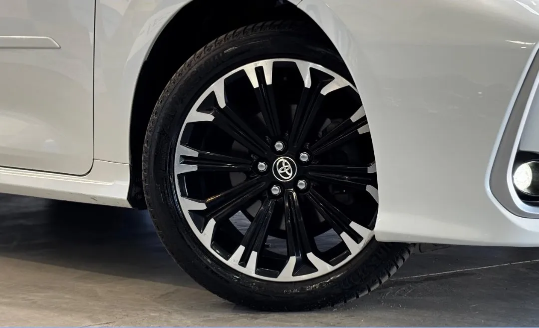 Toyota Corolla 2021, foto 8 de 8