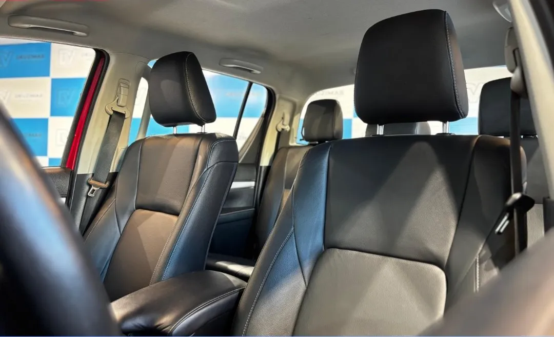 Toyota Hilux 2019, foto 6 de 8