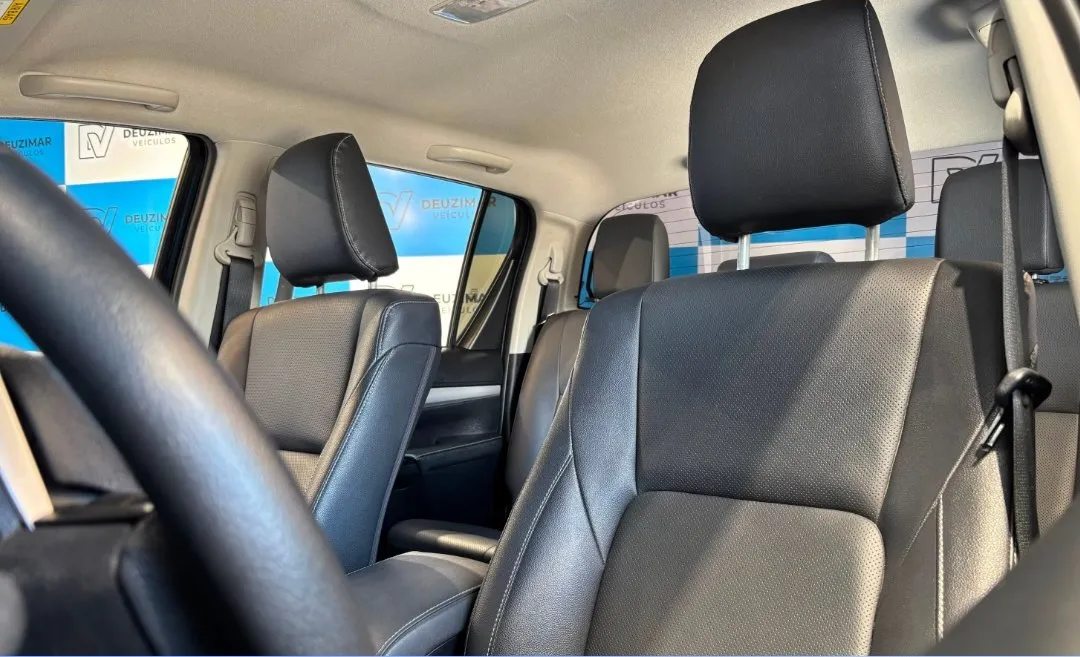 Toyota Hilux 2024, foto 5 de 8