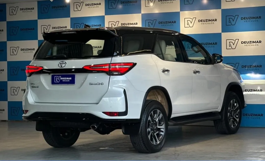Toyota SW4 2024, foto 2 de 8