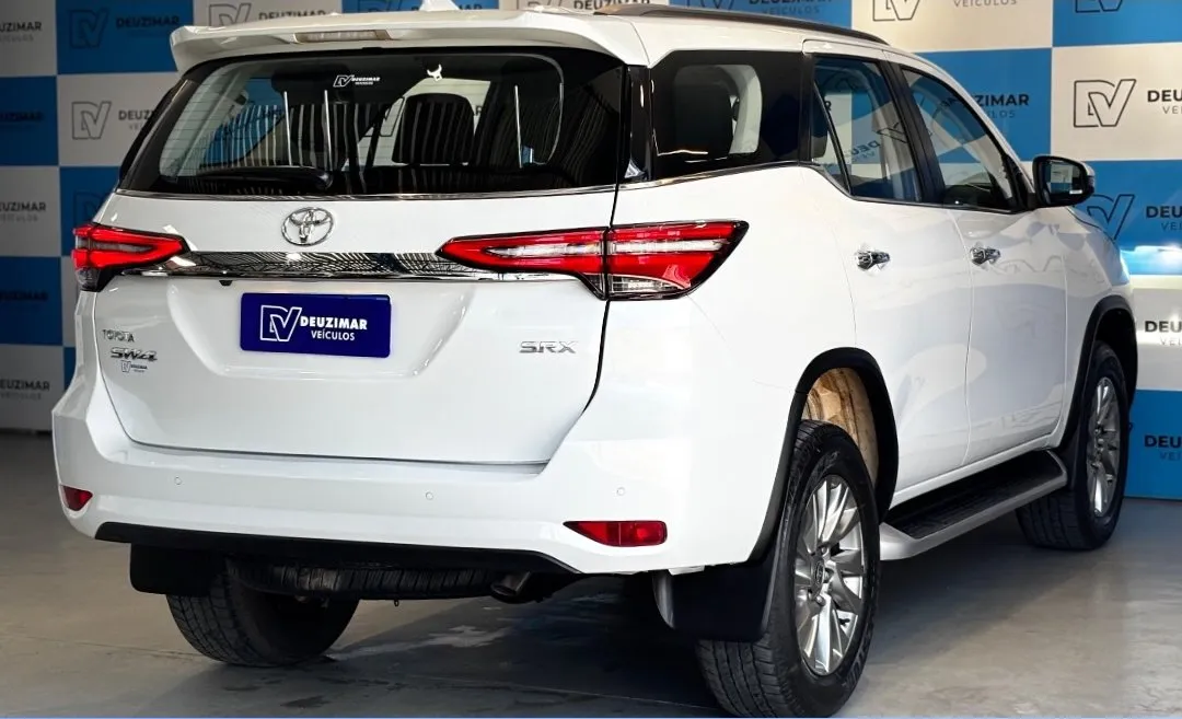 Toyota SW4 2024, foto 2 de 8
